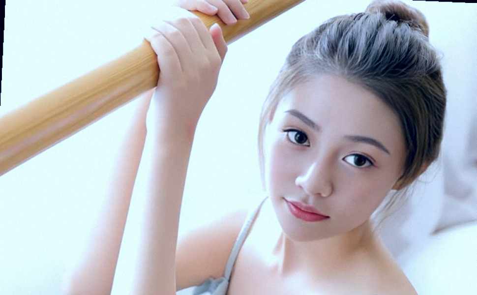 从韦丽芳事件看大学生价值观迷失：赣南师范大学女生涉足不良兼职引反思