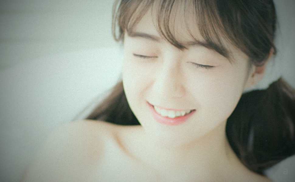 黑丝女销售户外狂野直播：跳蛋自慰掰穴全程曝光