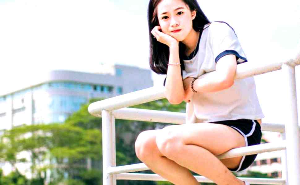 北外女神刘薇：大一清纯学霸惊天反转，私密录像曝光尺度炸裂